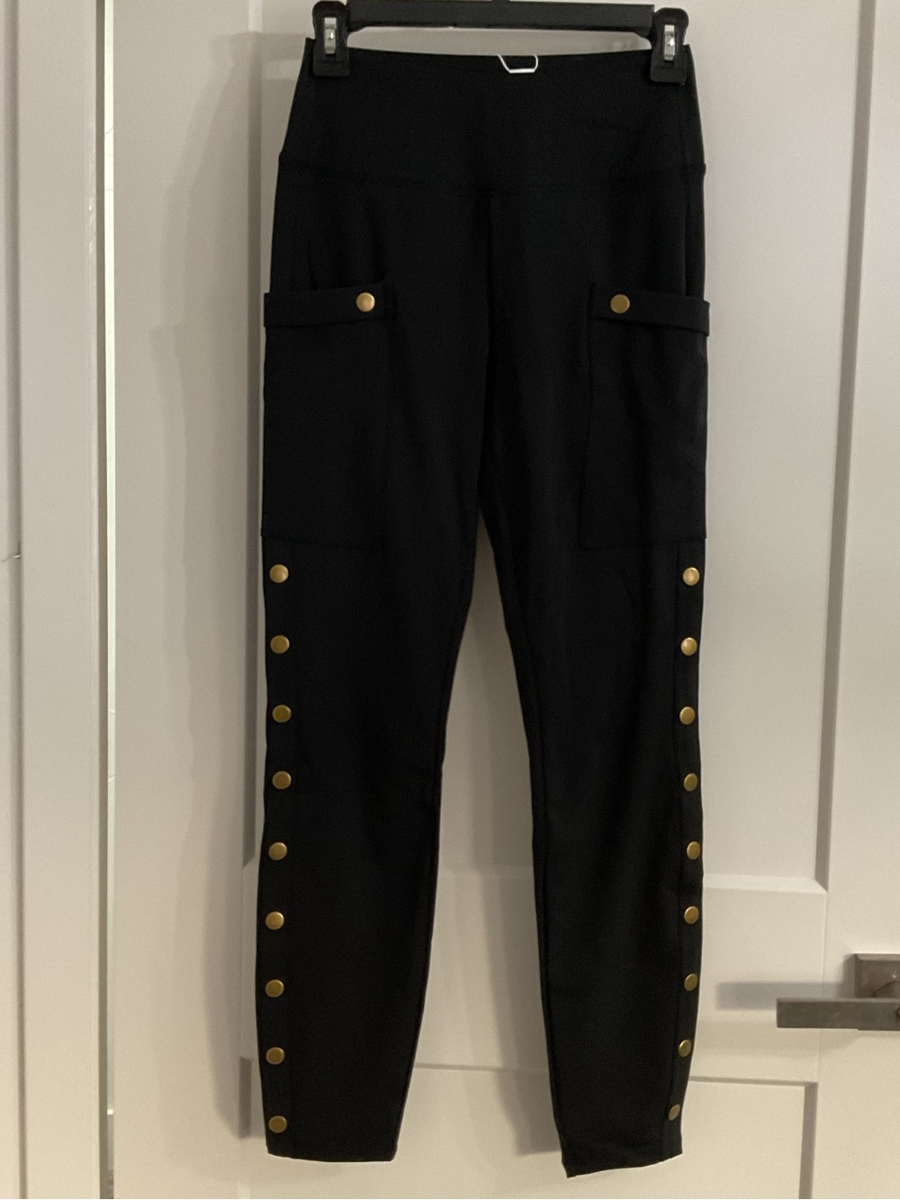 Halara Black Studded Cargo Leggings NWT